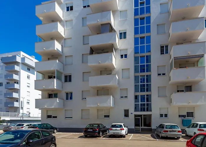 Fanny One Bedroom Apartment